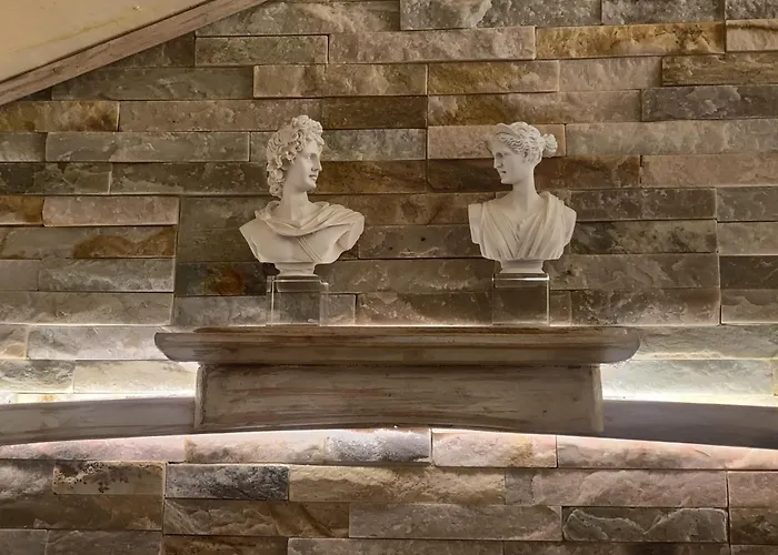 Daire Domus Corneliae - Romantico Attico & Jacuzzi - Metro A Cornelia *