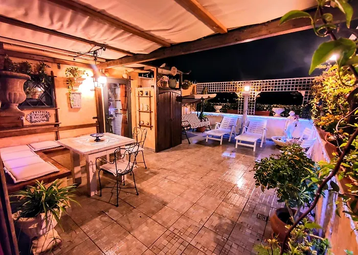 Domus Corneliae - Romantico Attico & Jacuzzi - Metro A Cornelia Appartement